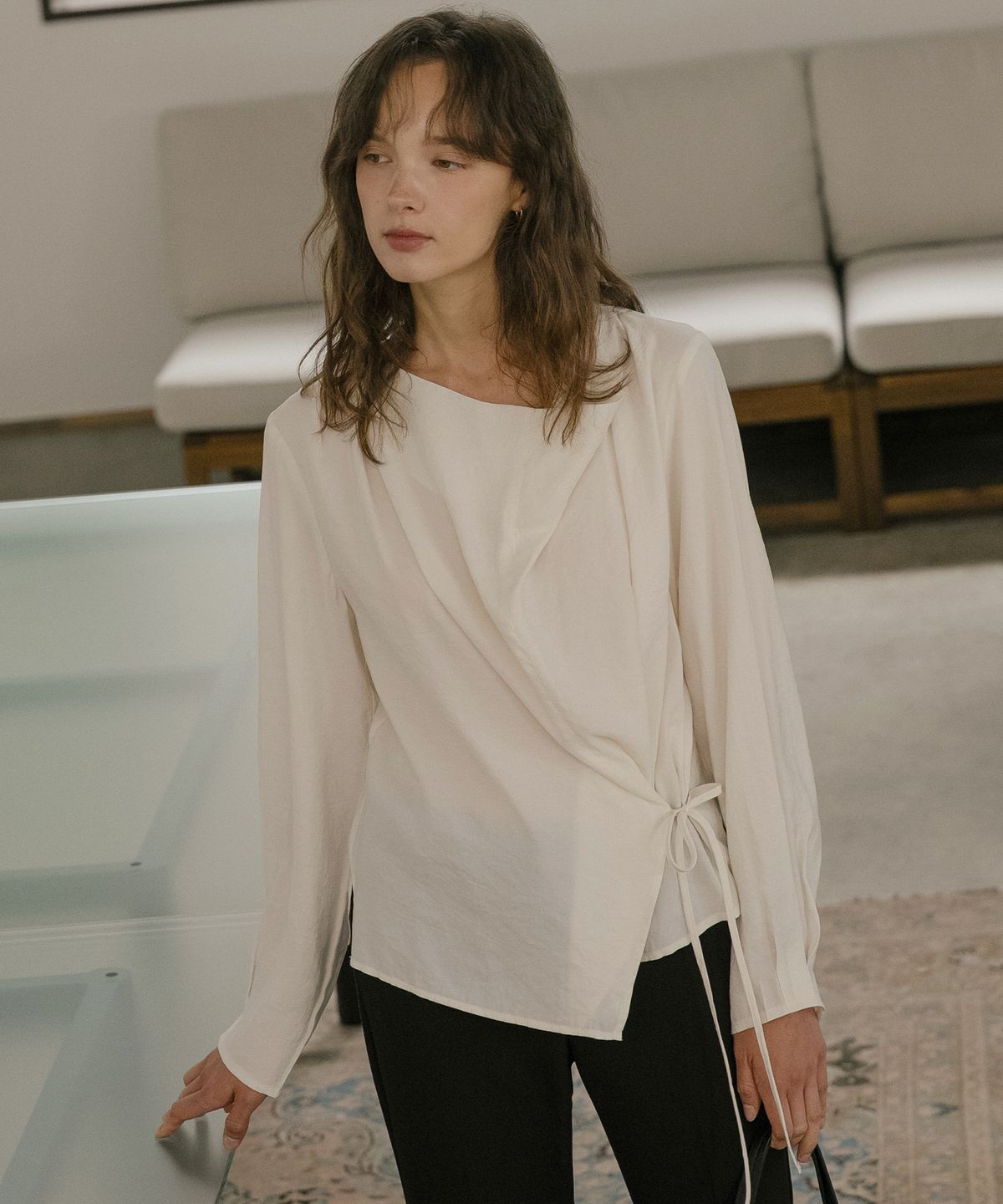 틸아이다이(TILL I DIE) Modal cowl wrap blouse [TIFA06BL01]_Ivory