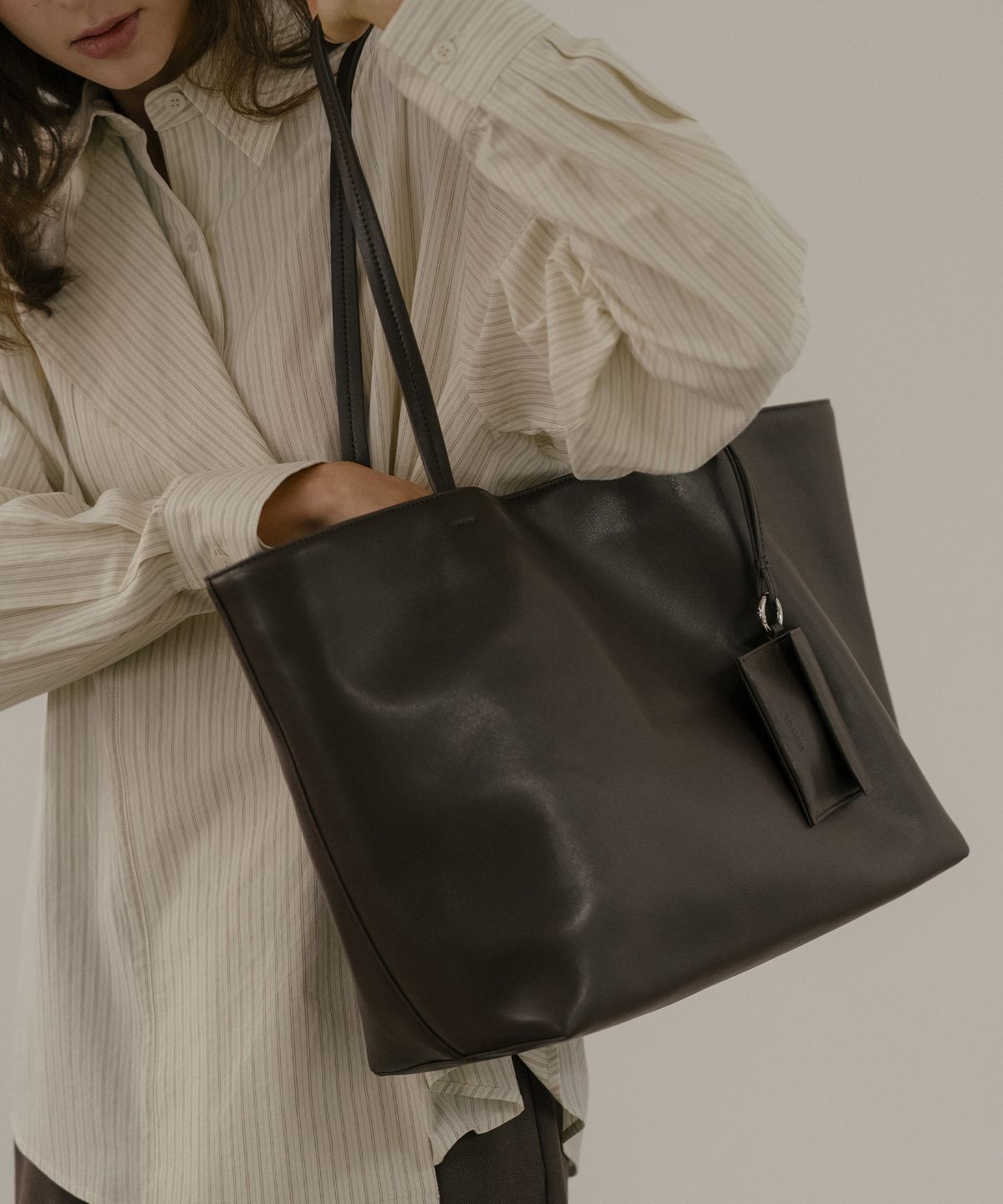 틸아이다이(TILL I DIE) Soft leather oversized shoulder bag [TIFA06AH03]_Dark brown