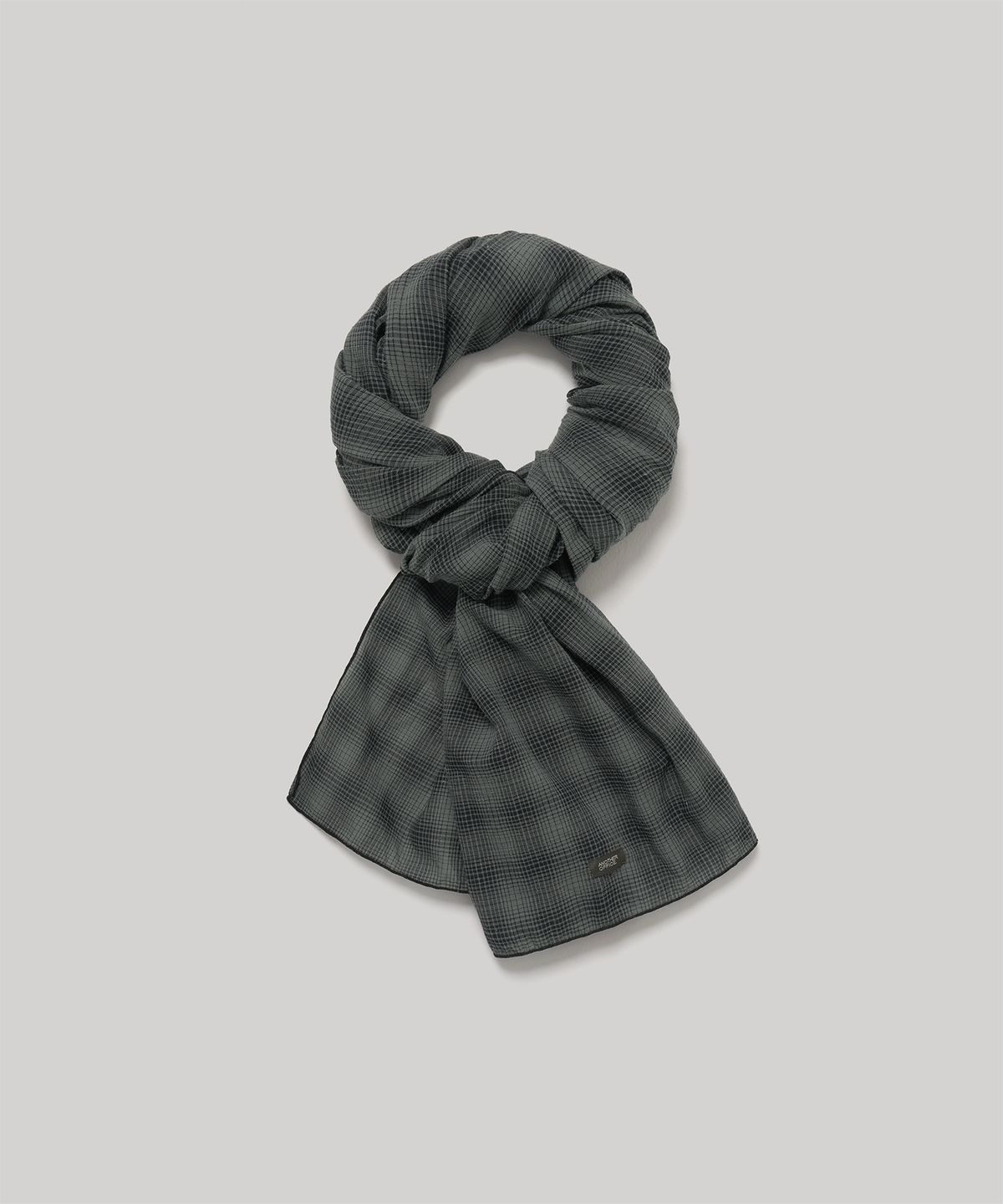 어나더 오피스(ANOTHER OFFICE) Zephyr Washed Scarf (Gray Ombre)