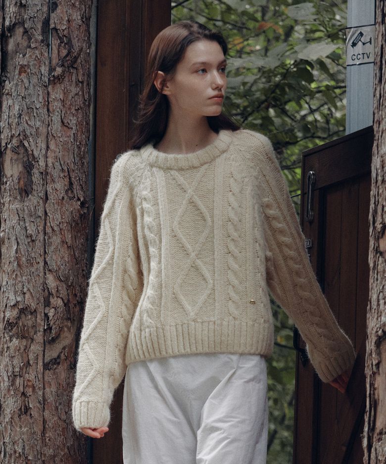 CABLE KNIT PULLOVER_BUTTER