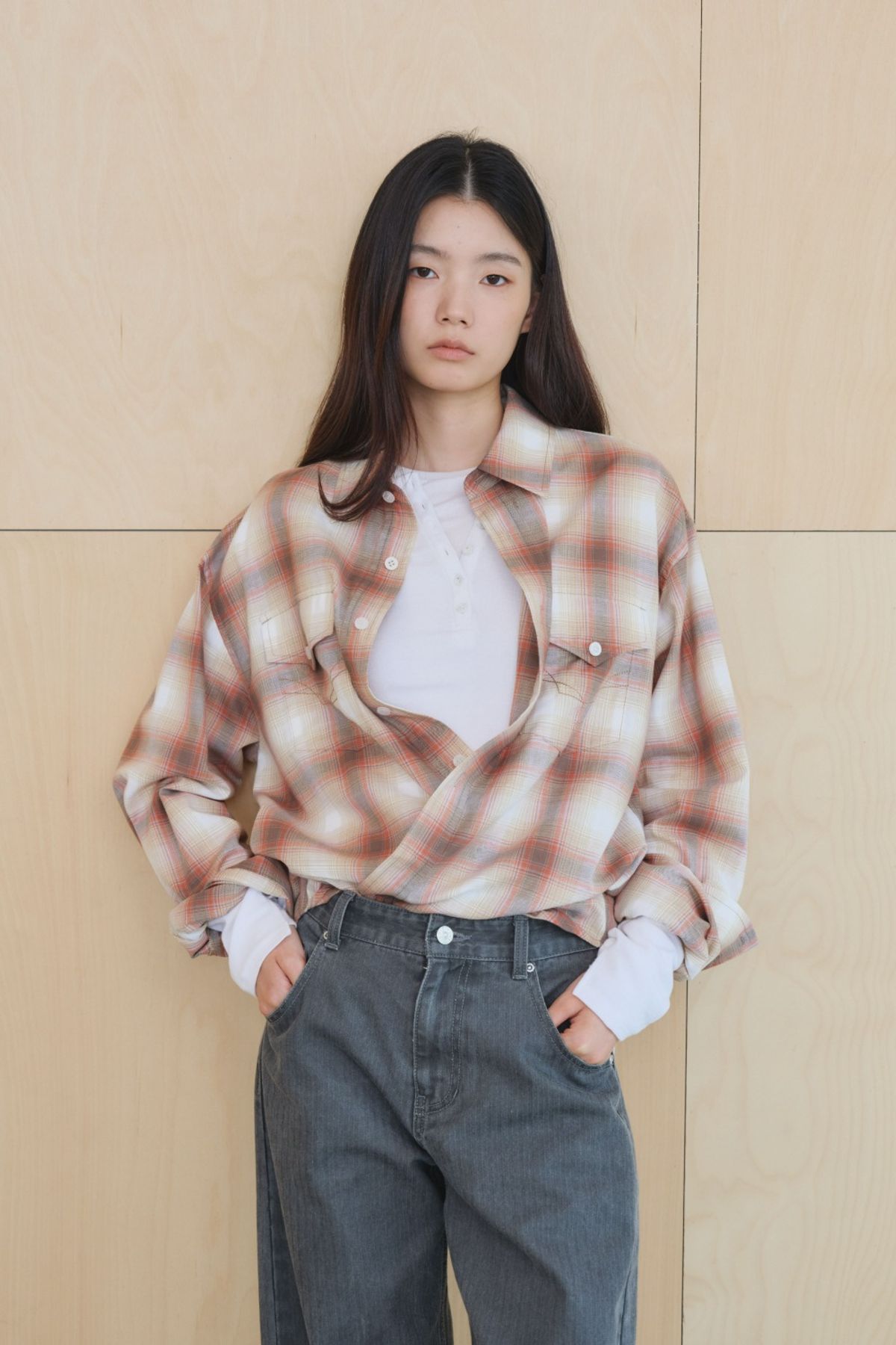 쿠메(KUMÉ) Cotton Checked Shirt with Embroidered Pocket, Red