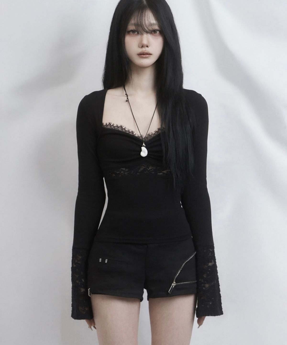 쇠아(SØAR) Race Godic rayer top (BLACK)