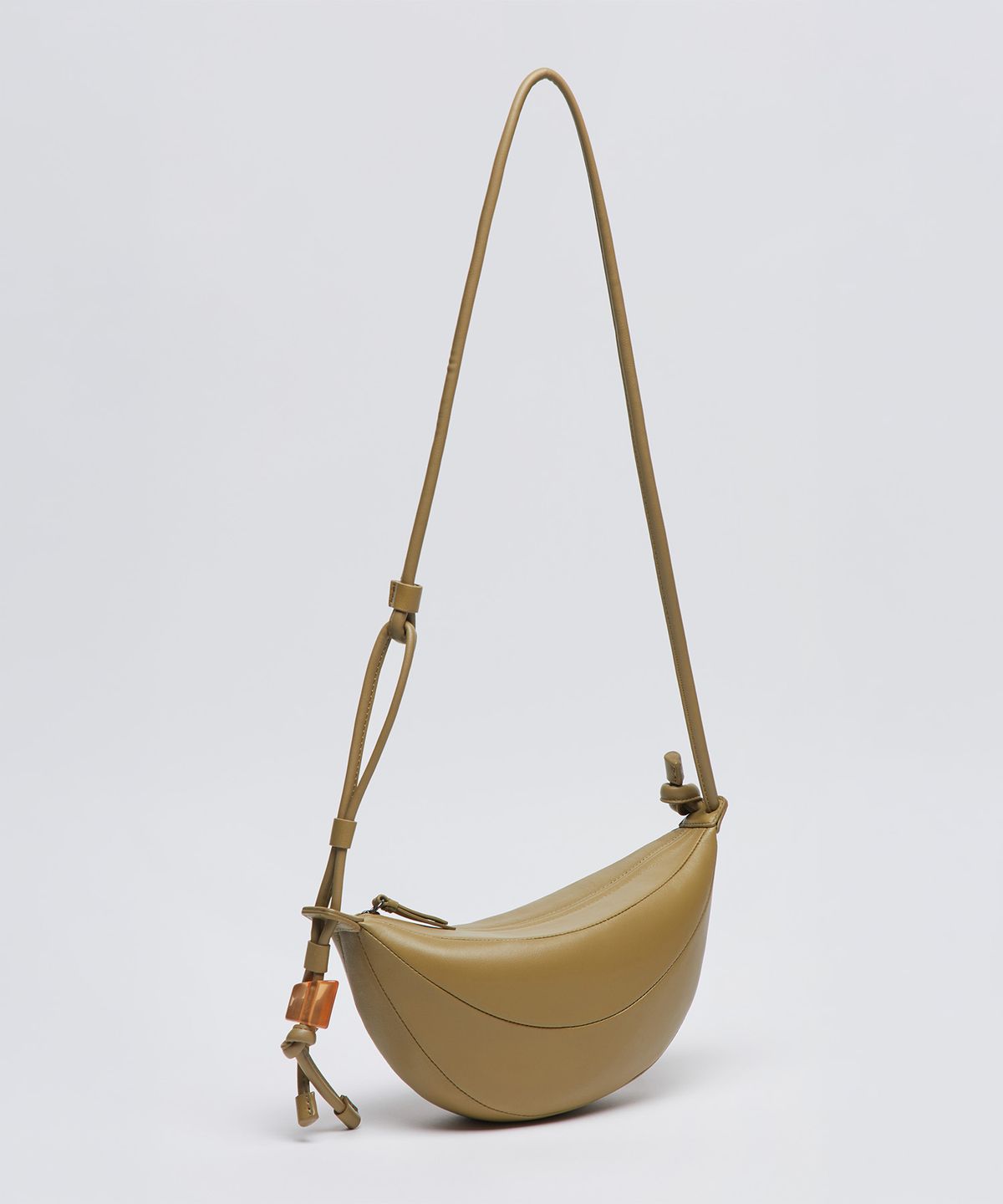 아카이브앱크(ARCHIVEPKE) Small fling bag(Avocado)_OVBAX25201OLG