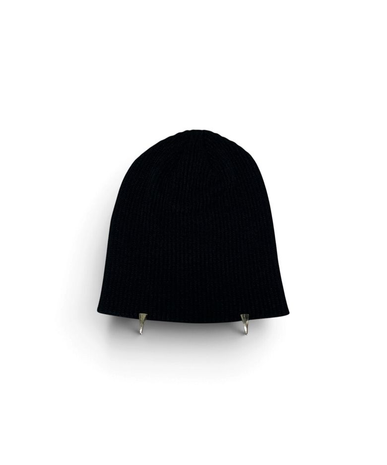 Panther Fang Rib Short Beanie