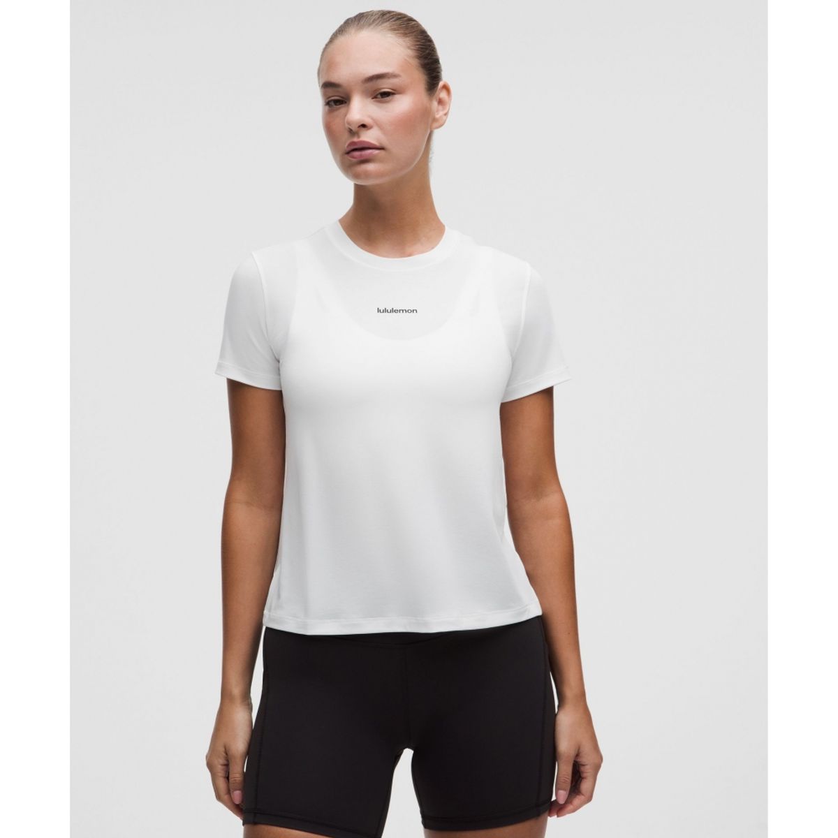 룰루레몬(LULULEMON) 저지 트레이닝 클래식 핏 티셔츠 *워드마크  WHT