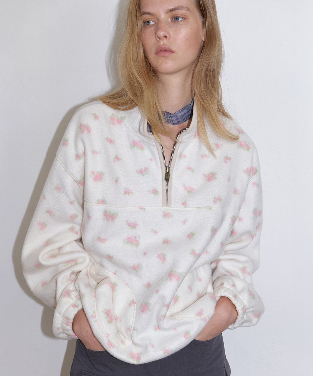 프리버07(FRIVER07) Floral fleece half zip-up [FRFA06LT10]_Ivory