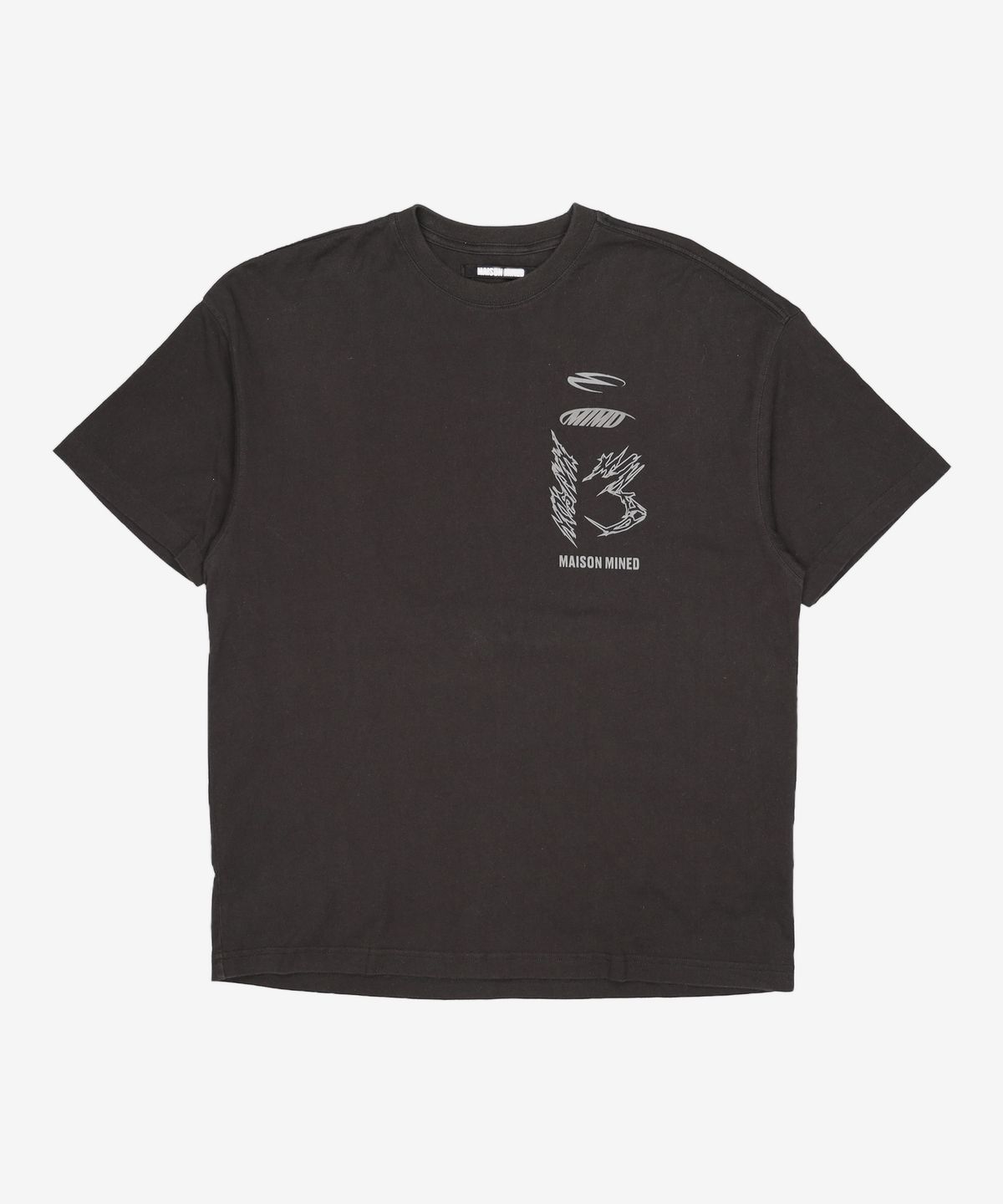 메종미네드(MAISON MINED) EMBLEM GATHER HALF T BLACK M