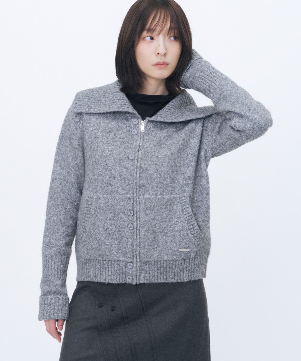 미세키서울(MISEKI SEOUL) Unbalanced button knit cardigan GREY