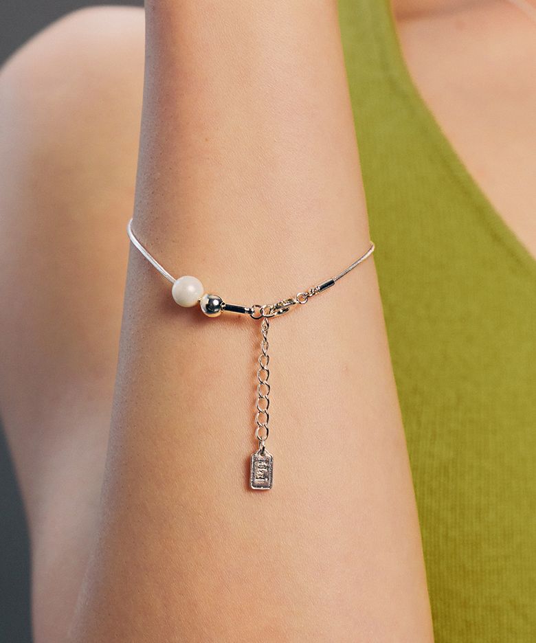 pearl & ball snake bracelet