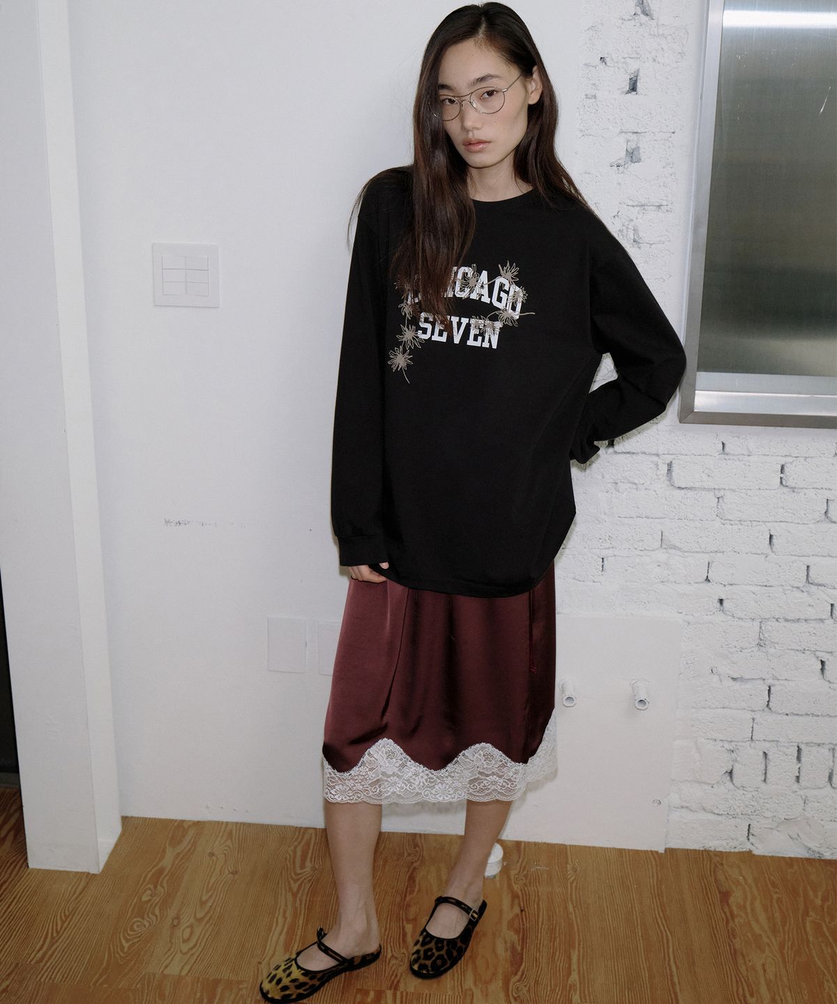 오드캐롤(ODDCAROL) Lauren Lace Skirt_Burgundy