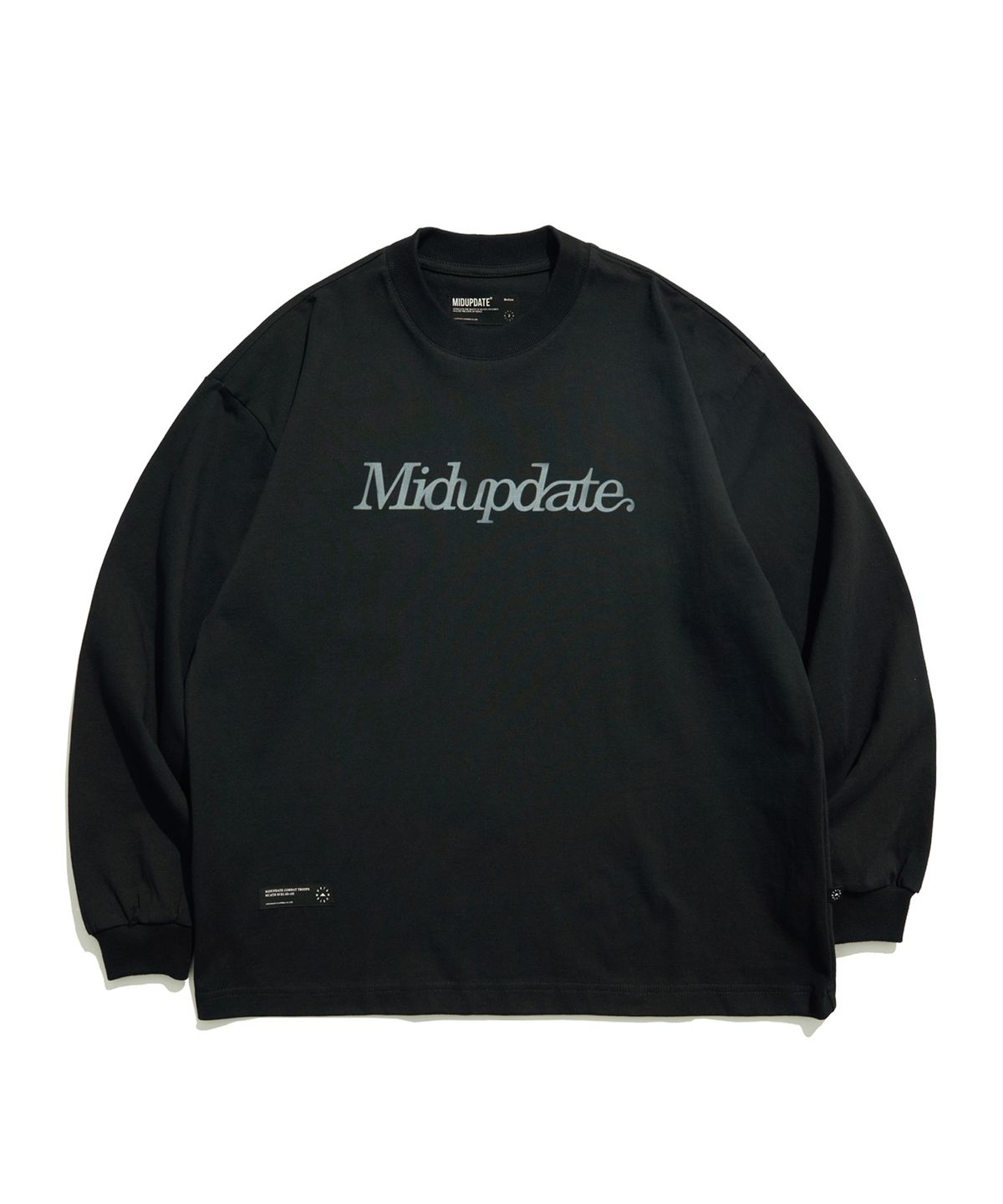미드업데이트(MIDUPDATE) Core Front-Logo Relaxed L/S_BLK