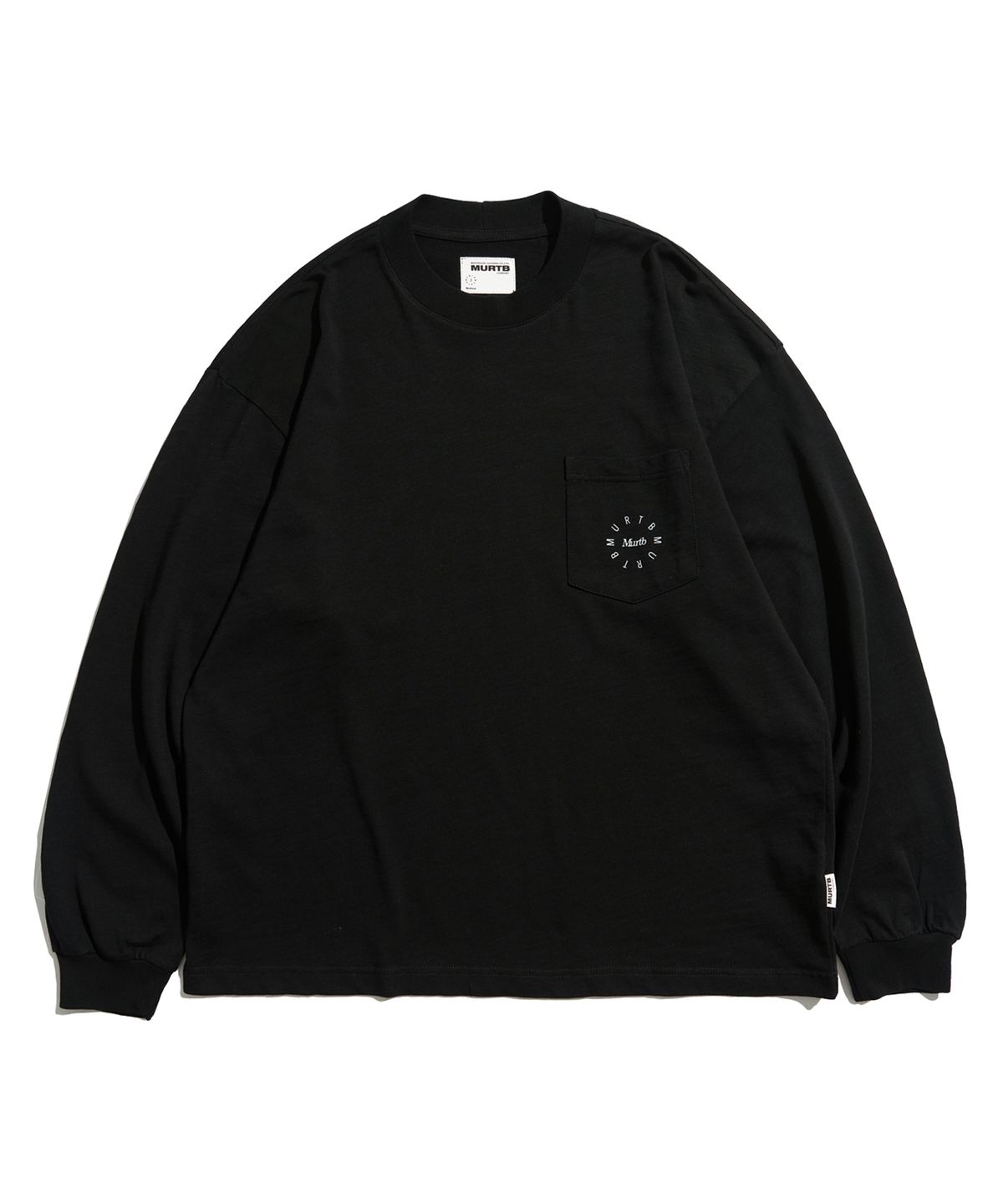미드업데이트(MIDUPDATE) Circle Typo Pocket L/S Tee_BLK