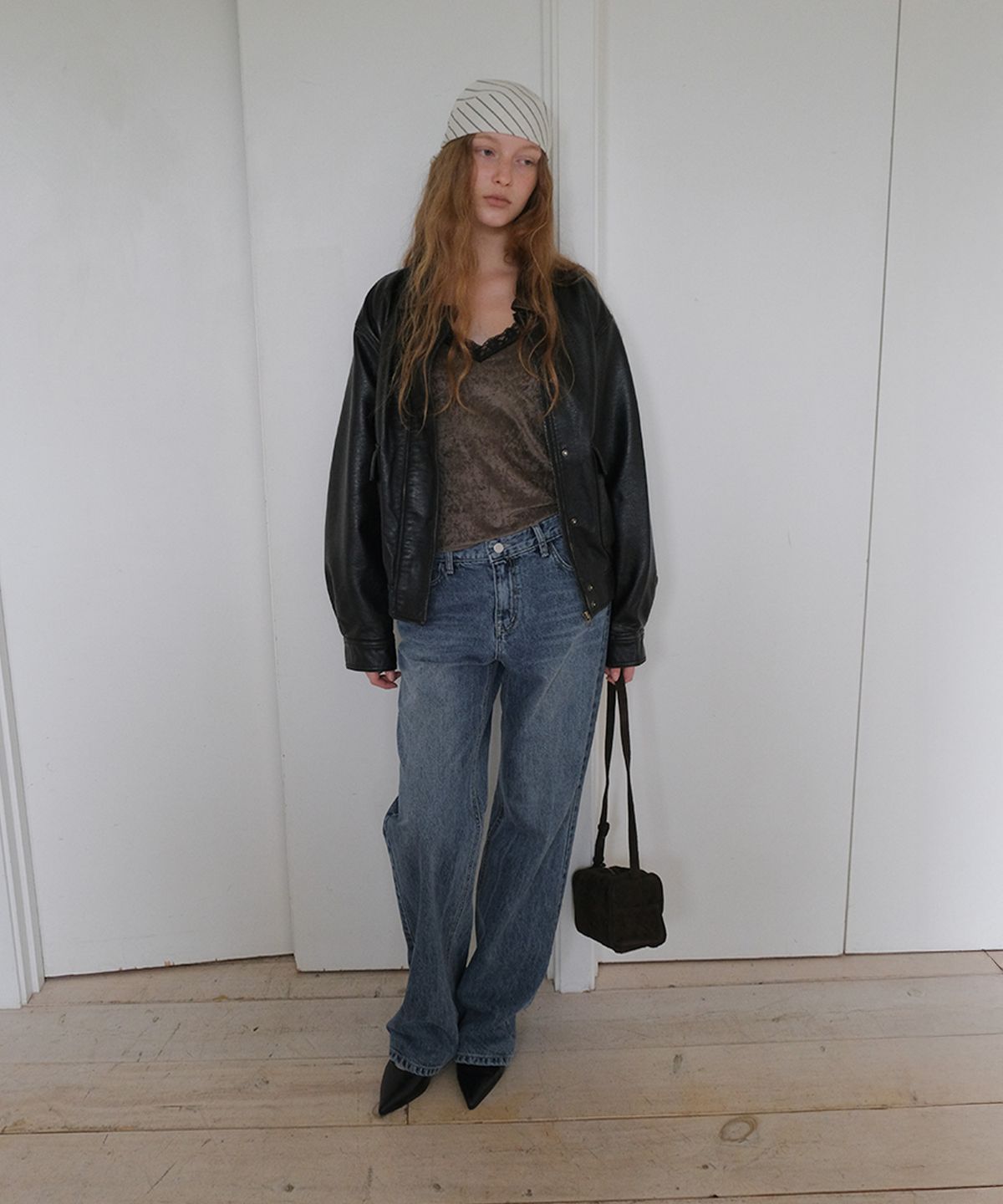 타버트(TARVERT) Grit Low Rise Denim Pants - Middle Blue
