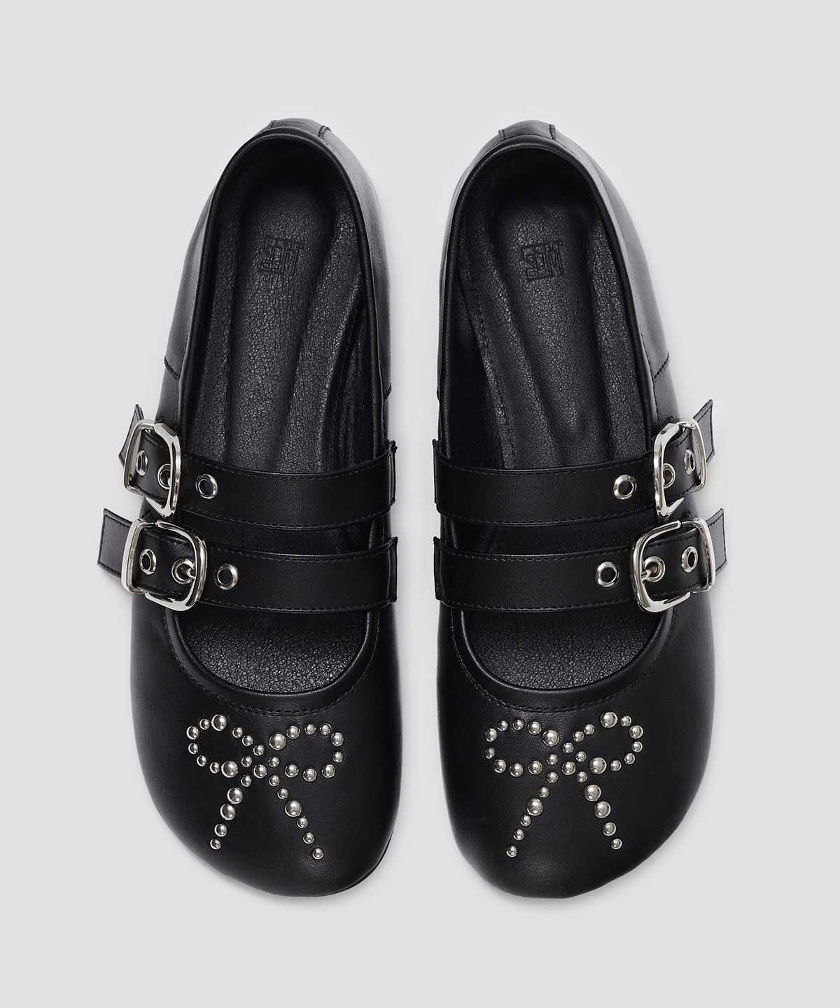 타입서비스(TYPESERVICE) Ribbon Rivet Buckle Flats [Black]