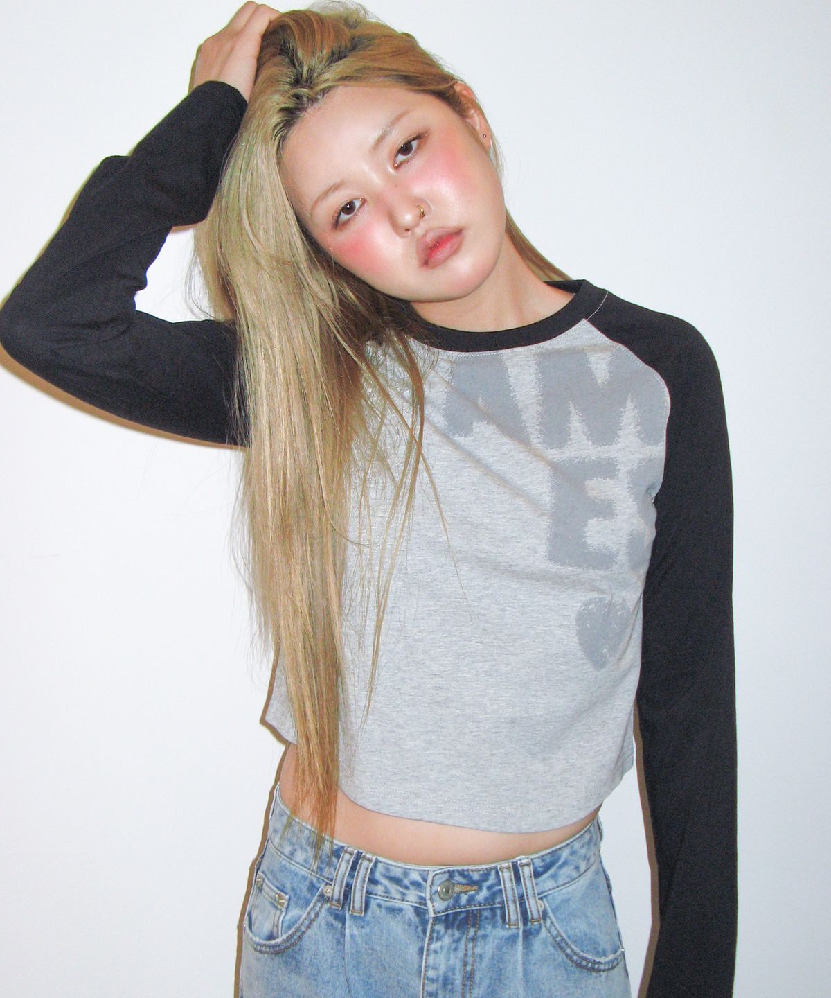 아메스 월드와이드(AMES-WORLDWIDE) BOLD TYPO ROUND HEM LS TEE GREY