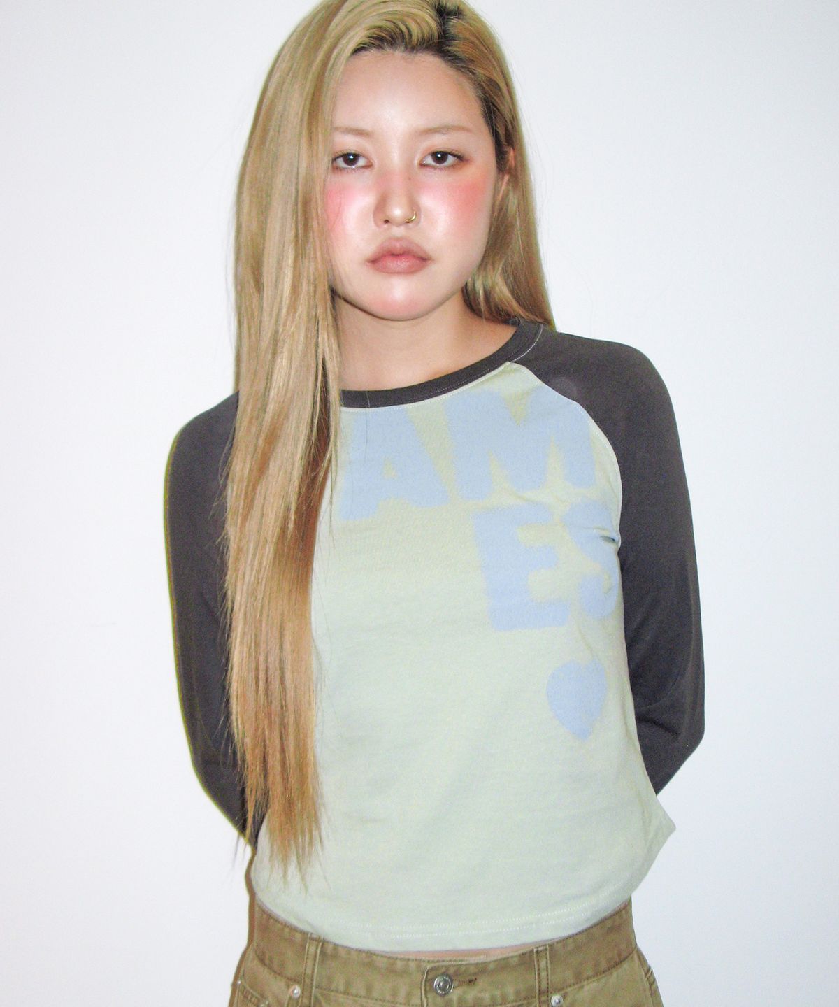아메스 월드와이드(AMES-WORLDWIDE) BOLD TYPO ROUND HEM LS TEE MINT