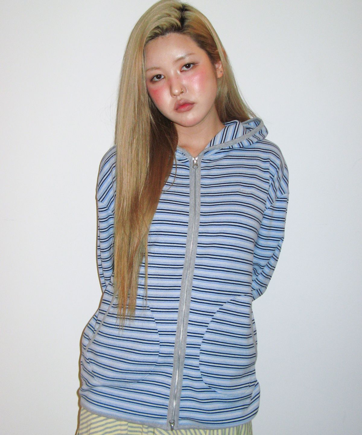 아메스 월드와이드(AMES-WORLDWIDE) STRIPE SOFT HOODIE ZIP-UP BLUE