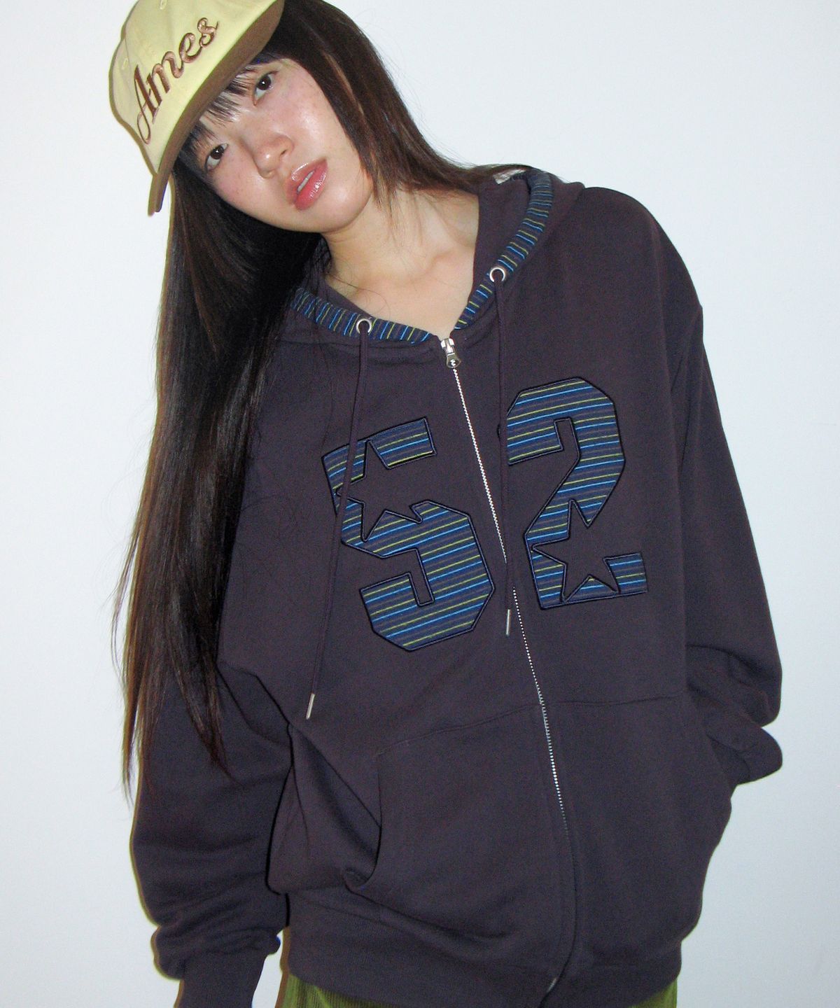 아메스 월드와이드(AMES-WORLDWIDE) 52 STRIPE APPLIQUE HOODIE ZIP-UP PURPLE