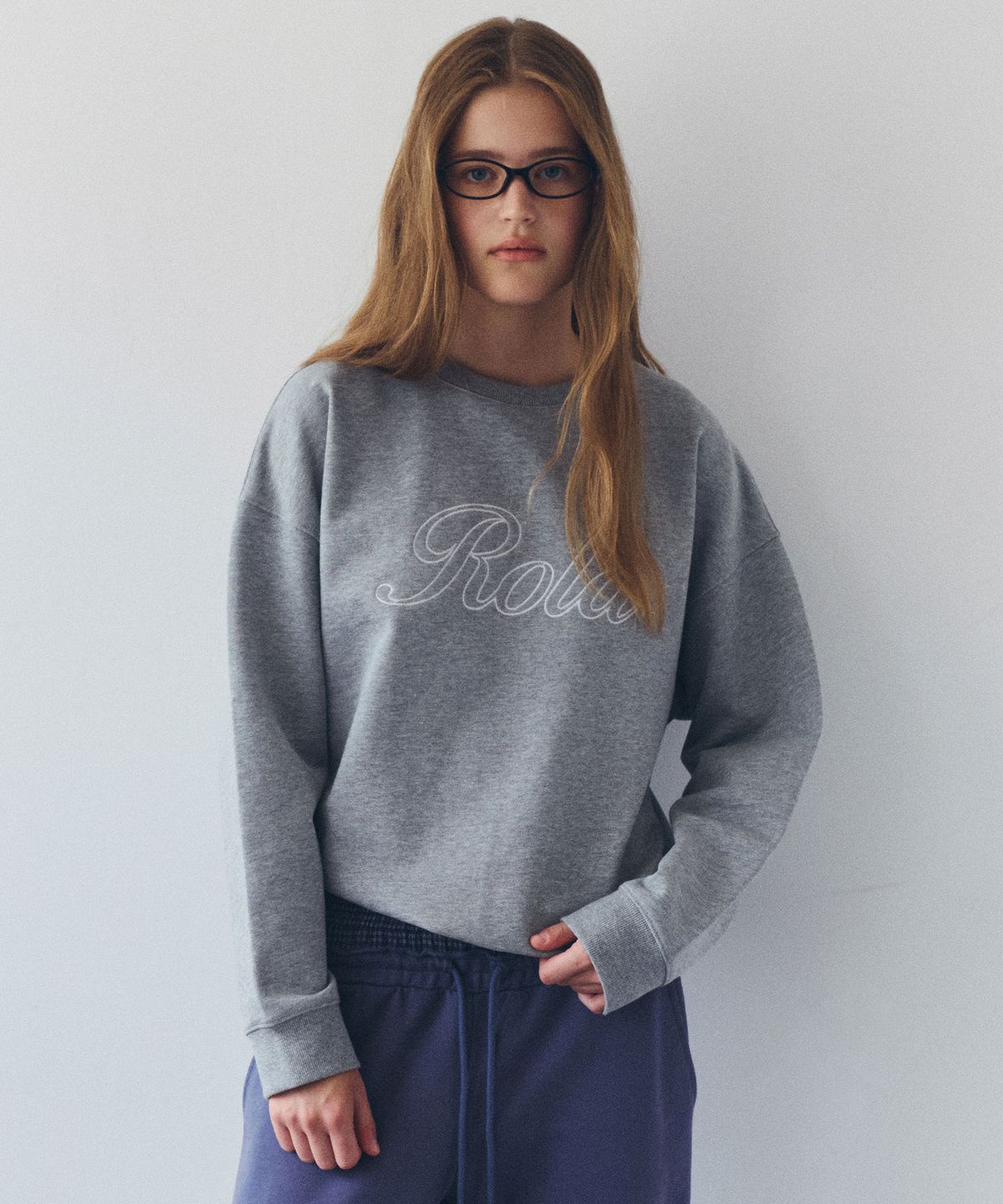 로라로라(ROLAROLA) NUBASIC STICH LOGO SWEATSHIRT M/GRAY