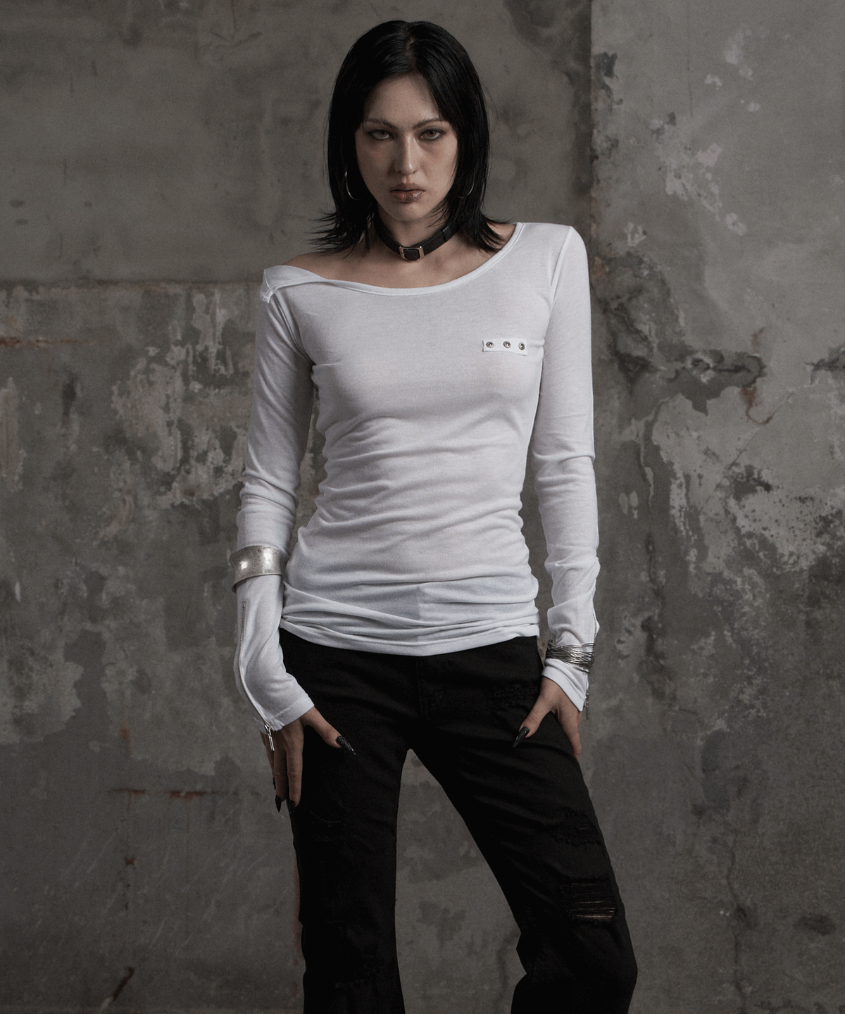 어니브(ANIV) MARKED SEAM ZIP LONG SLEEVE WHITE