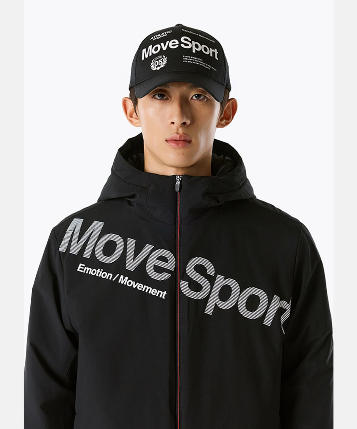 무브스포츠 바이 데상트(MOVESPORT BY DESCENTE) 워딩 그래픽 볼캡 블랙 VS123ECP12
