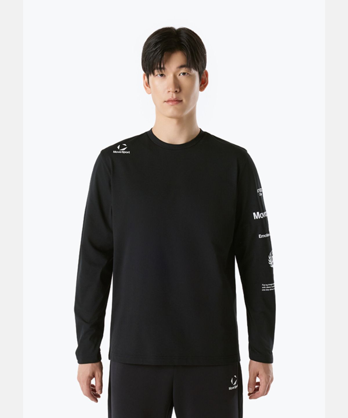 무브스포츠 바이 데상트(MOVESPORT BY DESCENTE) 워딩 그래픽 긴팔 티셔츠 블랙 VS121ETL11