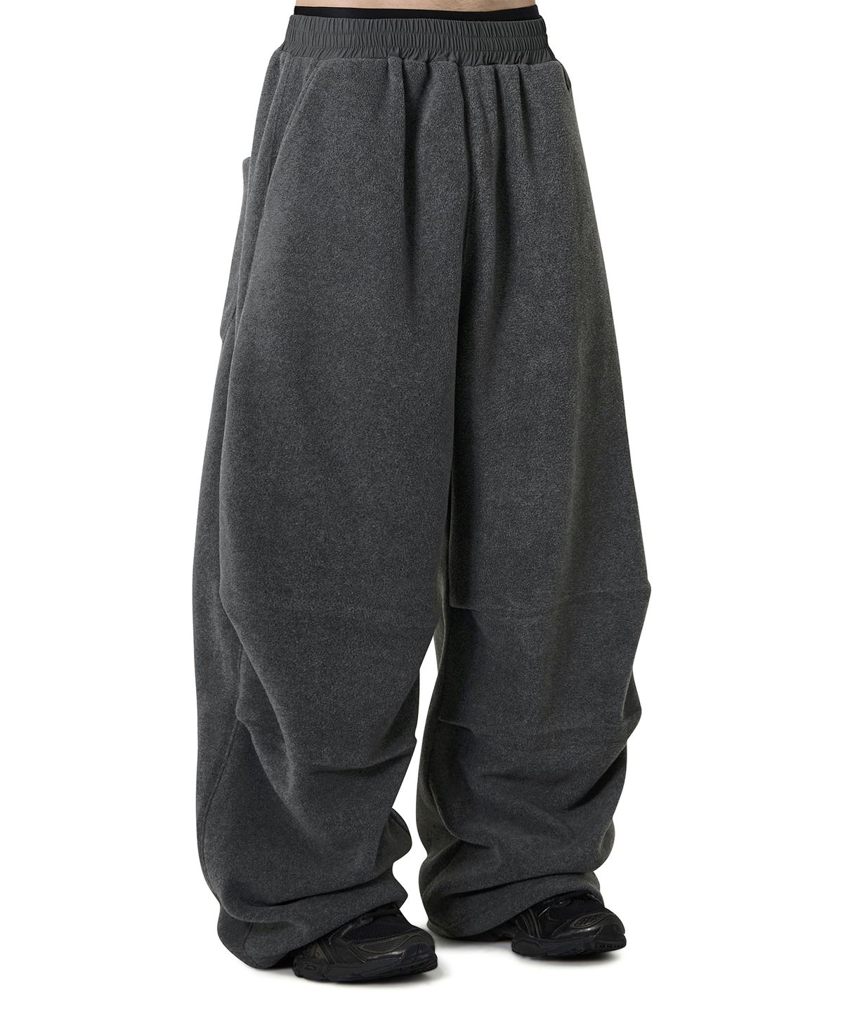 오픈야드(오와이)(OPENYARD(OY)) CONTOUR FLEECE TUCK PANTS - CHARCOAL