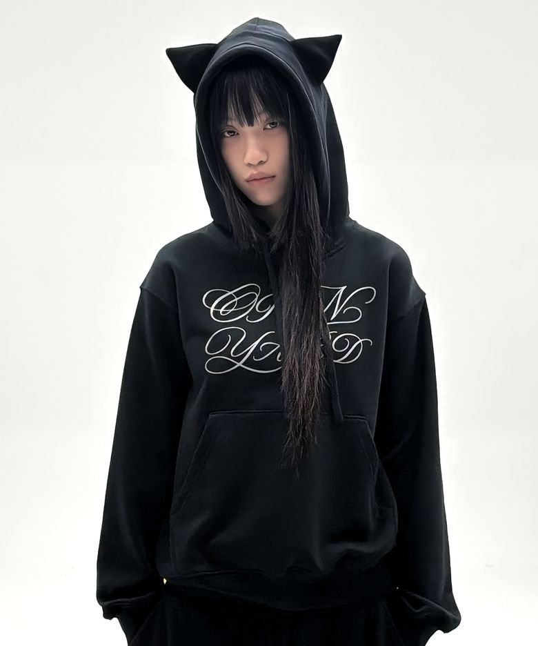 SCRIPT EAR HOODIE - BLACK