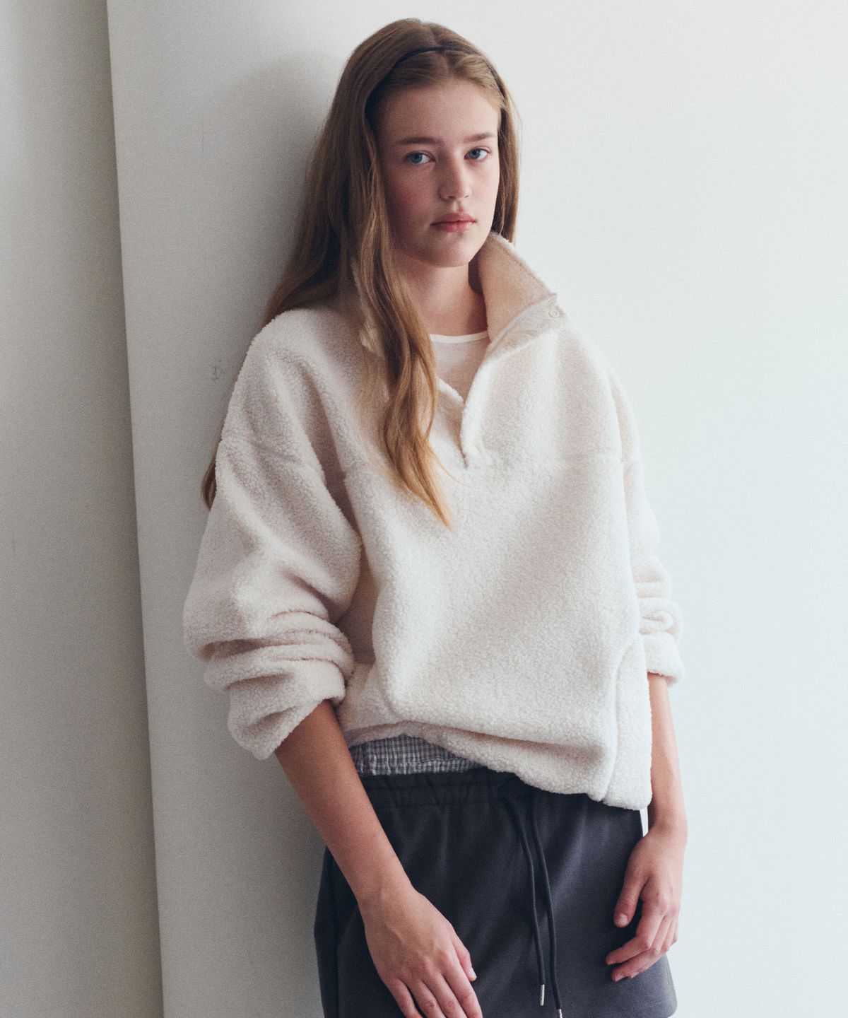 로라로라(ROLAROLA) NUBASIC FLEECE ANORAK IVORY
