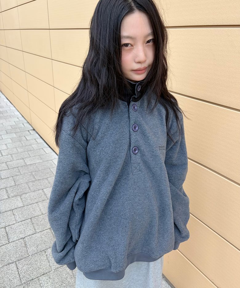 Buttoned Fleece Top [Charcoal]