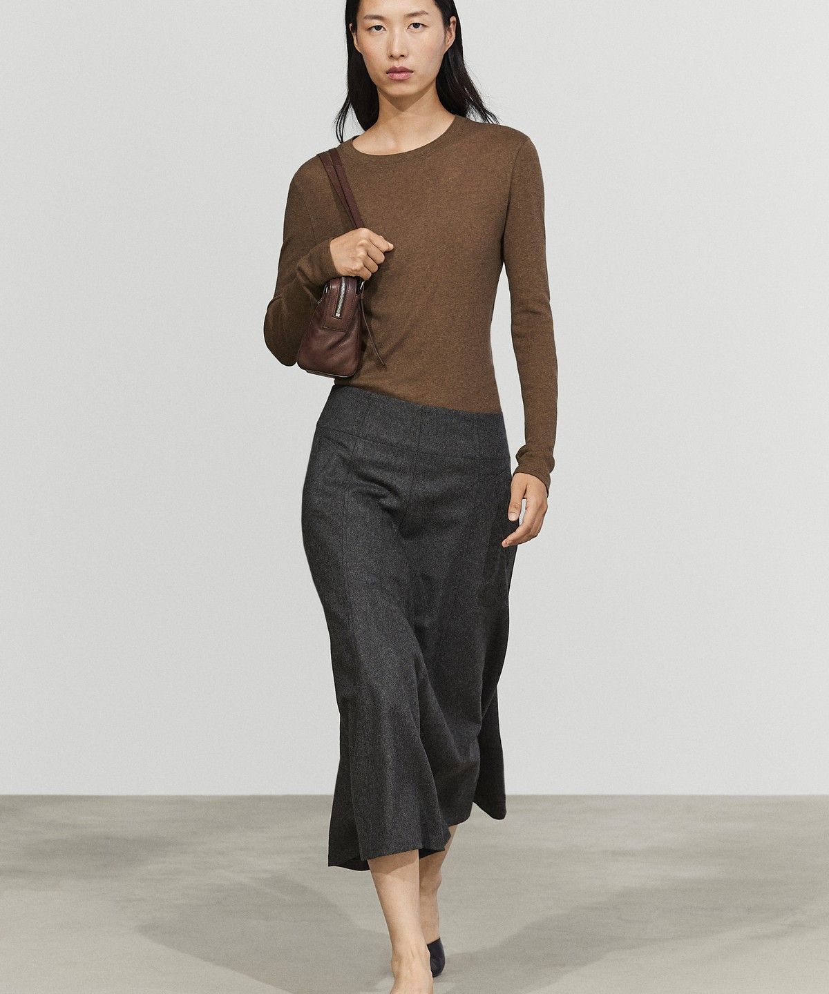 마시모두띠(MASSIMO DUTTI) 울 블렌드 플레어 미디 스커트