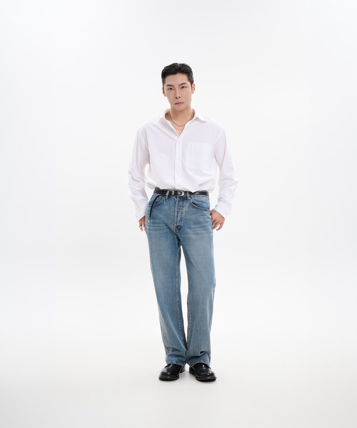 아이돈워너워크투데이(IDONTWANNAWORKTODAY) 빈티지 워시드 스터드 데님 연청