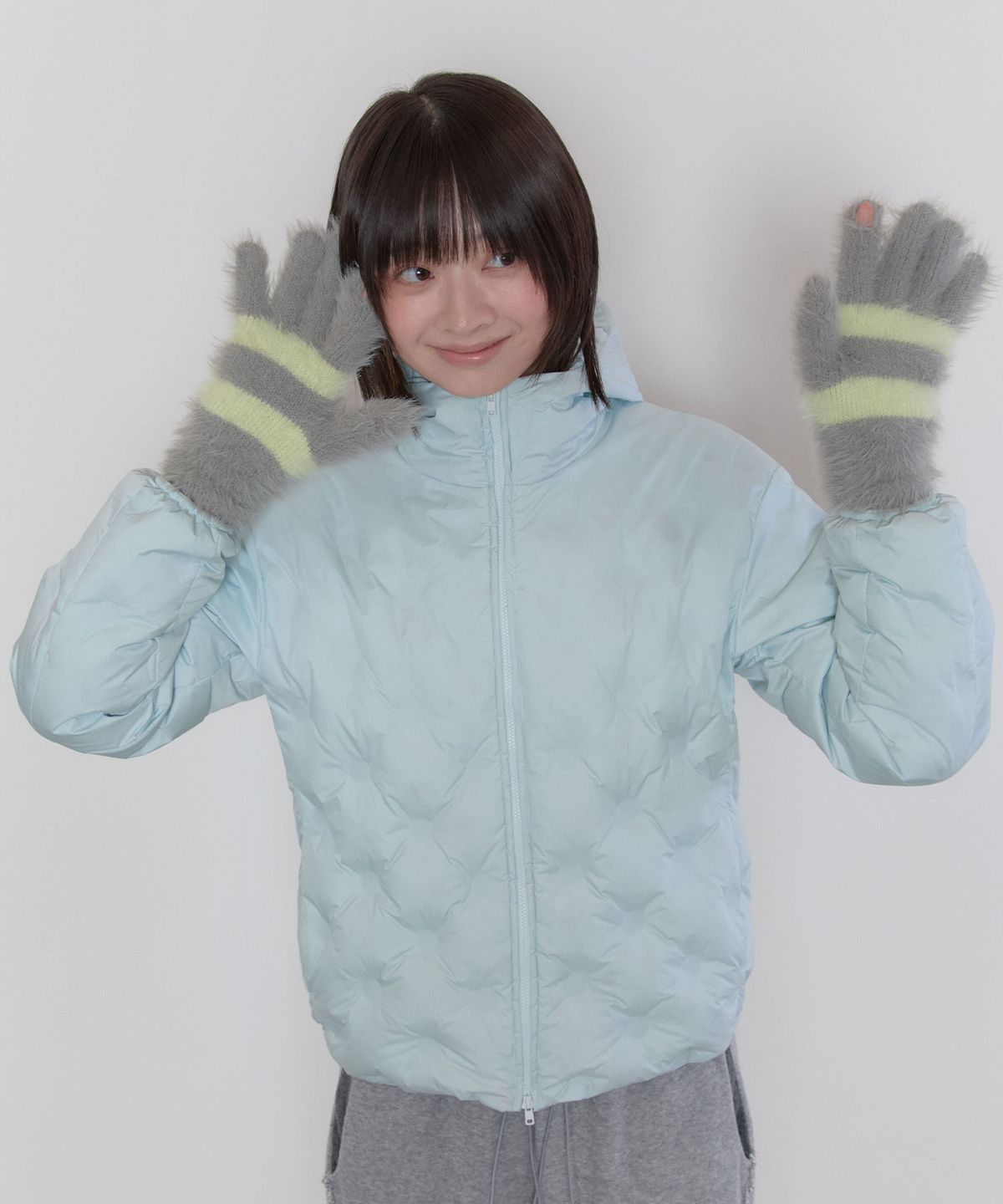 타입서비스(TYPESERVICE) Fuzzy Touch Gloves [Lemon]