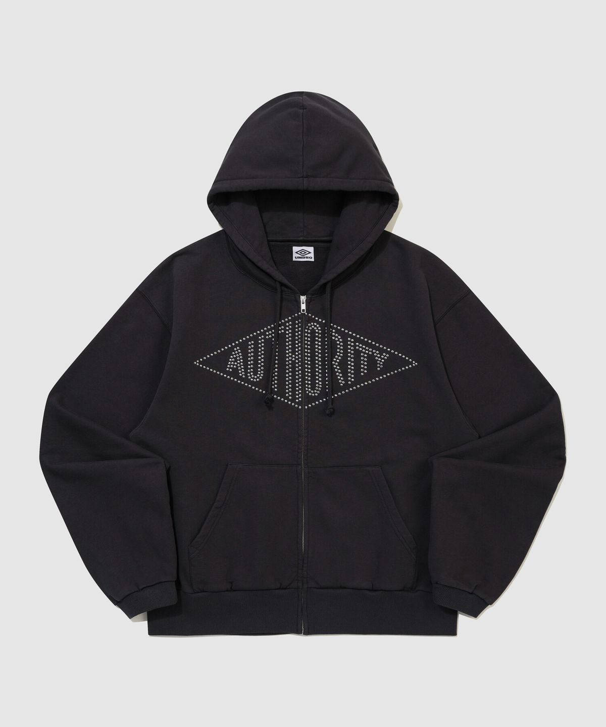 엄브로(UMBRO) [UMB X SLAM JAM] Authority 레터링 후드집업 블랙 UR311OFT93