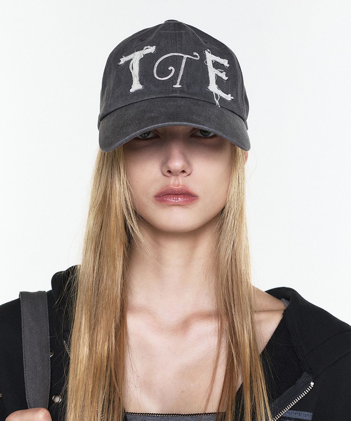 쓰리투에이티(THREE TO EIGHTY) TTE CAP CHARCOAL