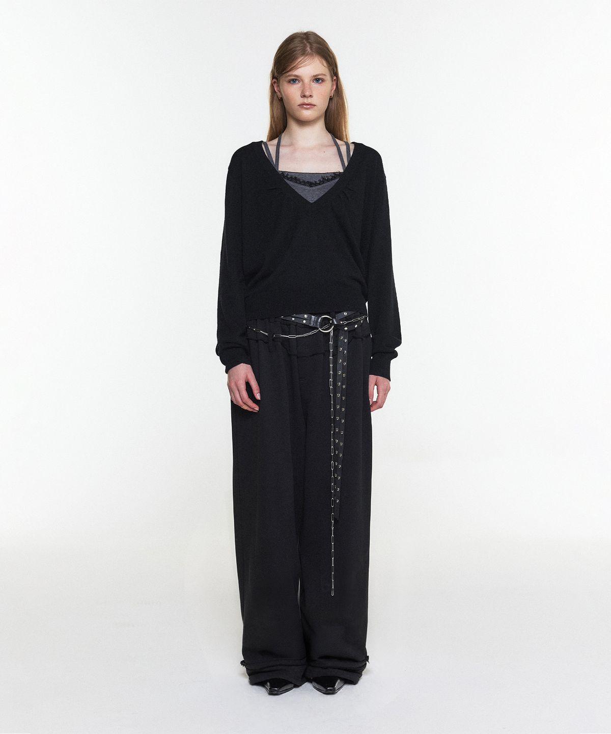 쓰리투에이티(THREE TO EIGHTY) IN-OUT WIDE SWEATPANTS BLACK