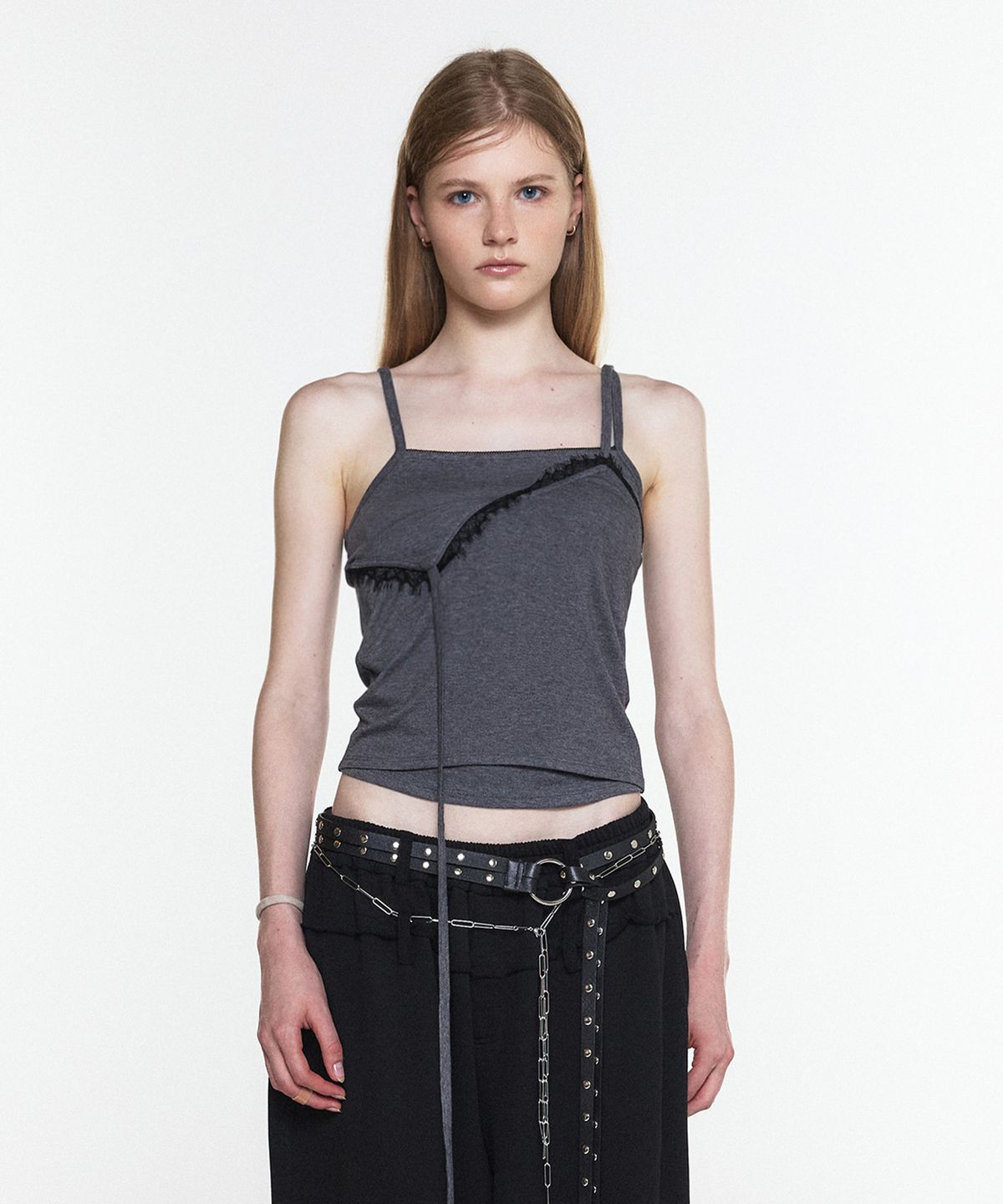 쓰리투에이티(THREE TO EIGHTY) LACE LAYERED HALTER NECK SLEEVELESS CHARCOAL