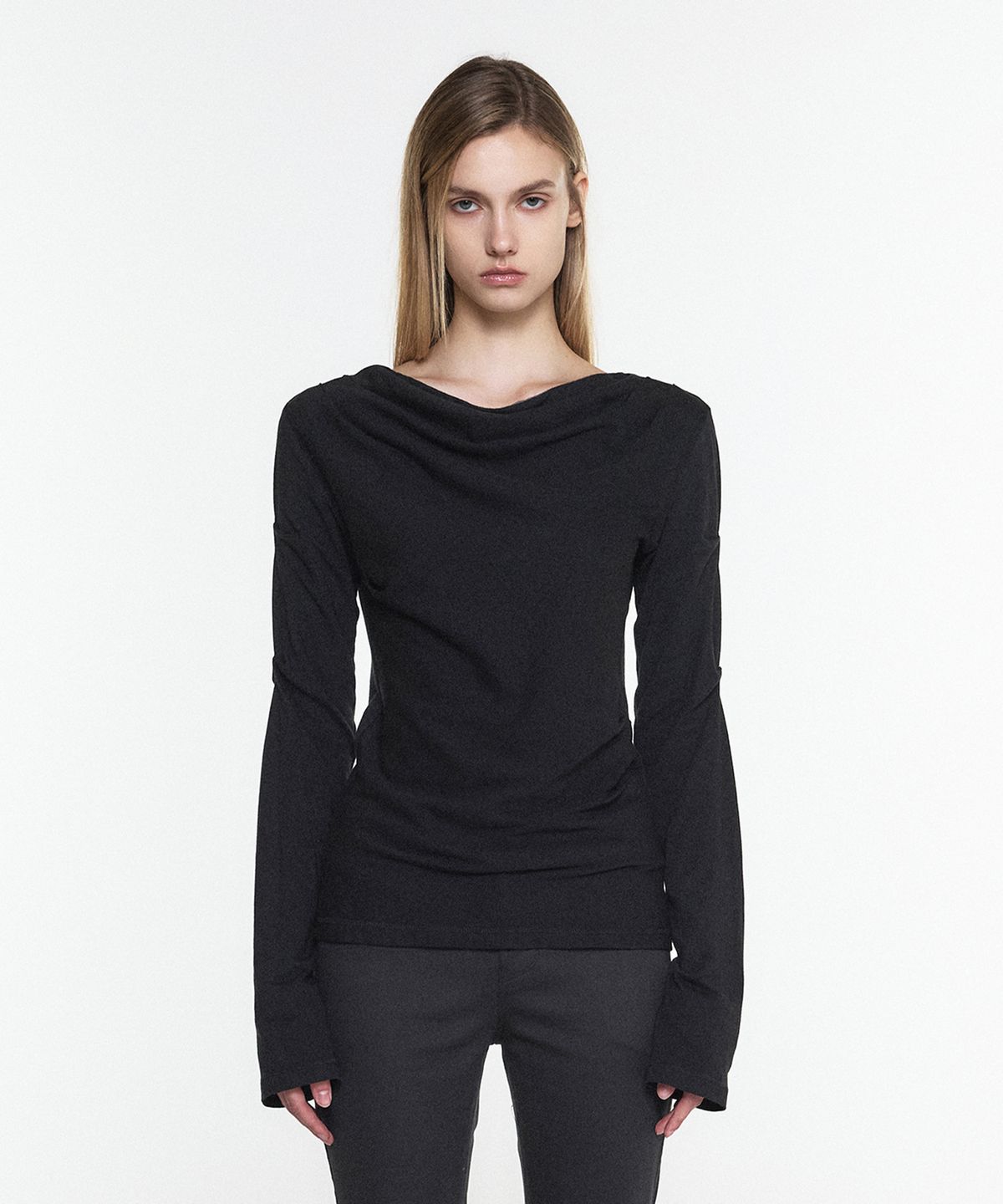쓰리투에이티(THREE TO EIGHTY) DRAPE REVERSIBLE SLEEVES BLACK