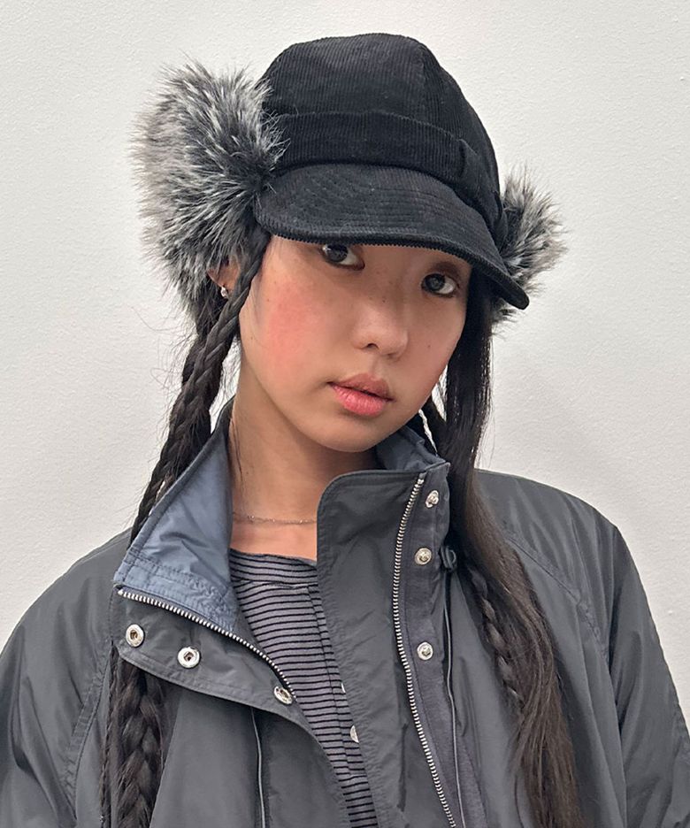 Corduroy Fur Earflap Cap [Black]