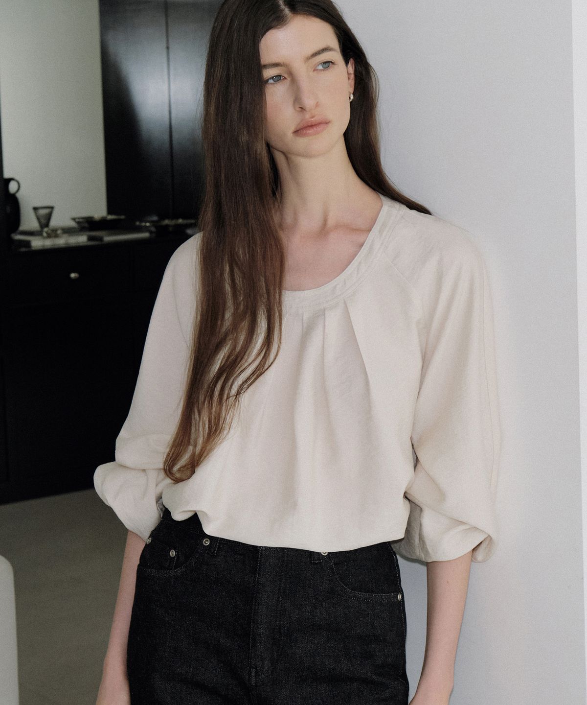아워코모스(OURCOMOS) stitch tuck blouse (cream) orc 6116