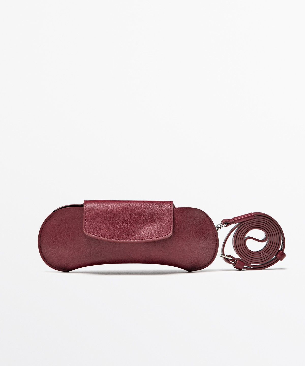 마시모두띠(MASSIMO DUTTI) 텍스처 나파 가죽 안경 케이스