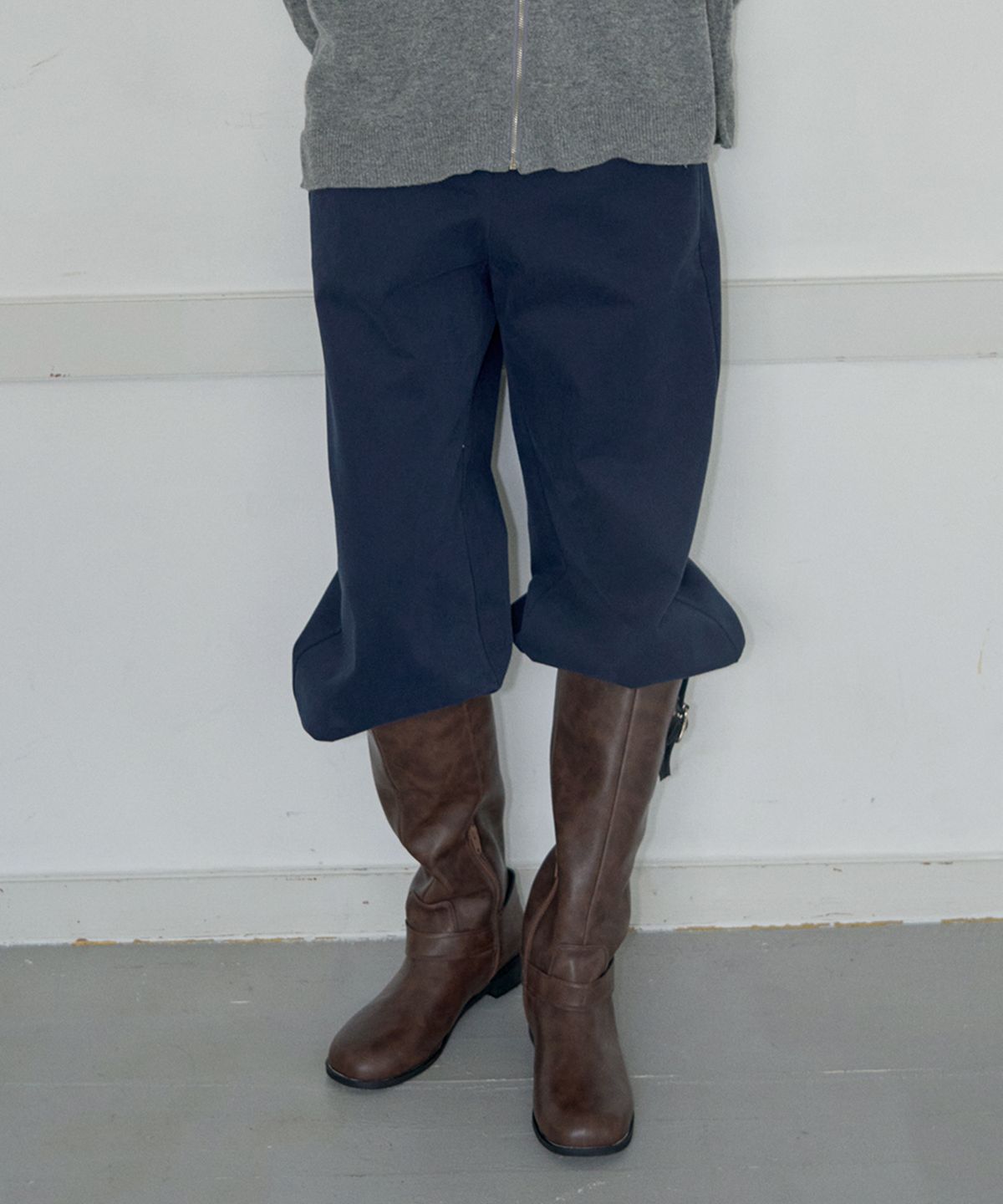 위에버(WEEVER) Sove pants navy
