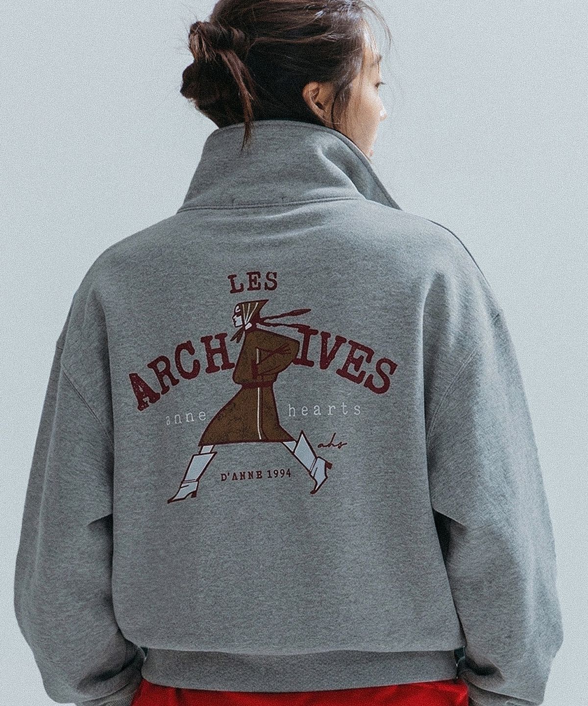 앤하츠(ANNEHEARTS) Walking Girl Archive Half Zip-Up_MELANGE