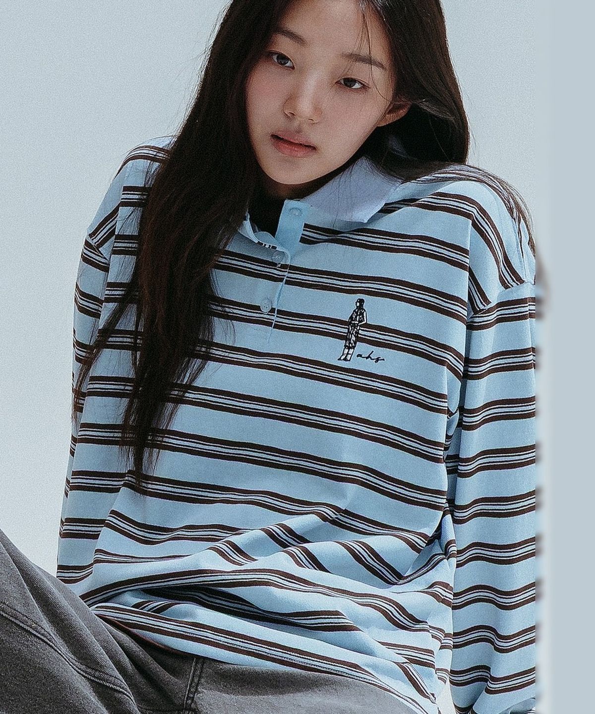 앤하츠(ANNEHEARTS) Wide Stripe Collar Polo Tee_LIGHTBLUE