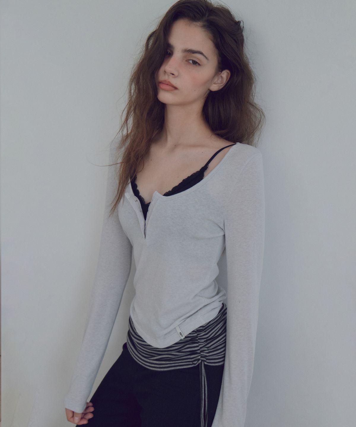 씨타(CITTA) Hook and Eye Henley T-Shirt_CTT3032(Light Grey)
