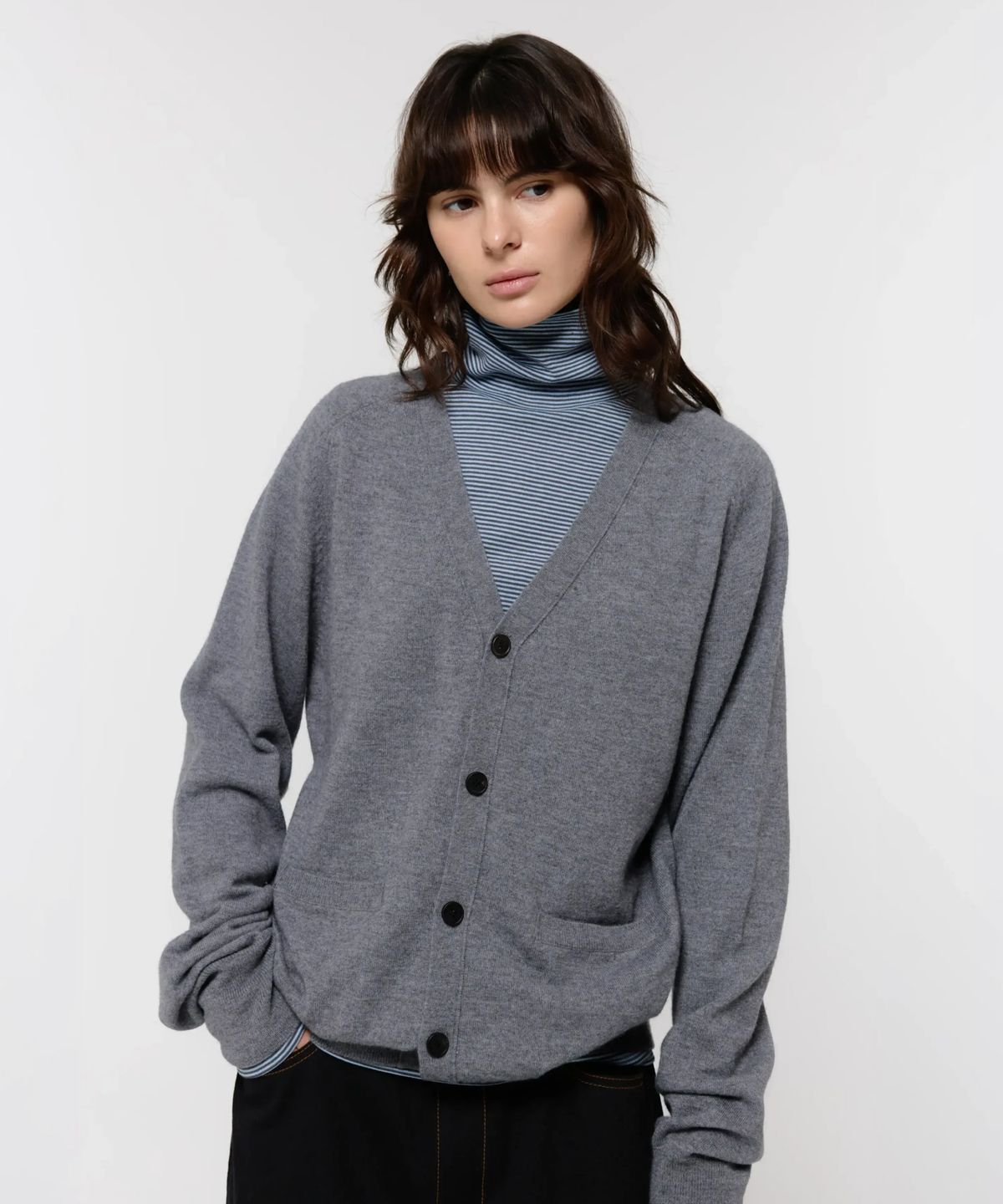 지비에이치 어패럴(GBH APPAREL) MERINO WOOL LOOSE CARDIGAN / CHARCOAL