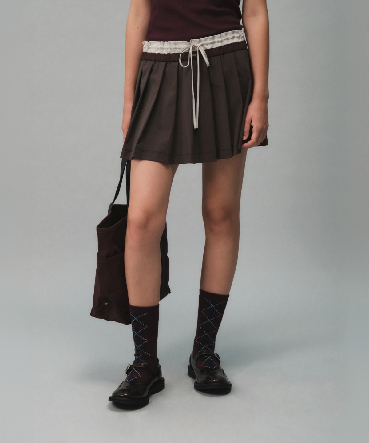 그로브(GROVE) CONNIE PLEATS SKIRT (BROWN)