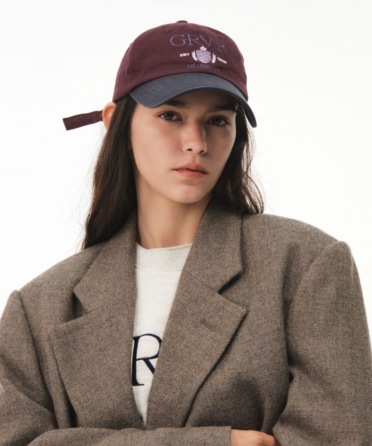 그로브(GROVE) GRVR COLLEGE BALL CAP (PLUM)
