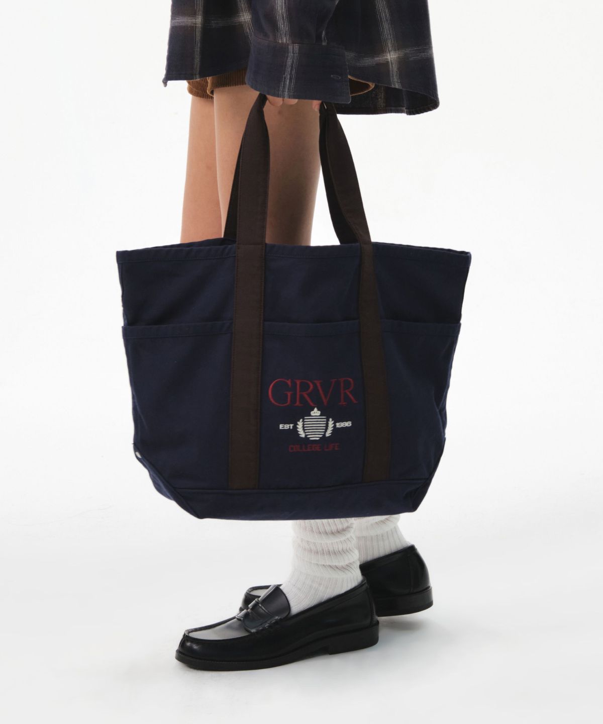 그로브(GROVE) 26FW GRVR COLLEGE BAG (NAVY)