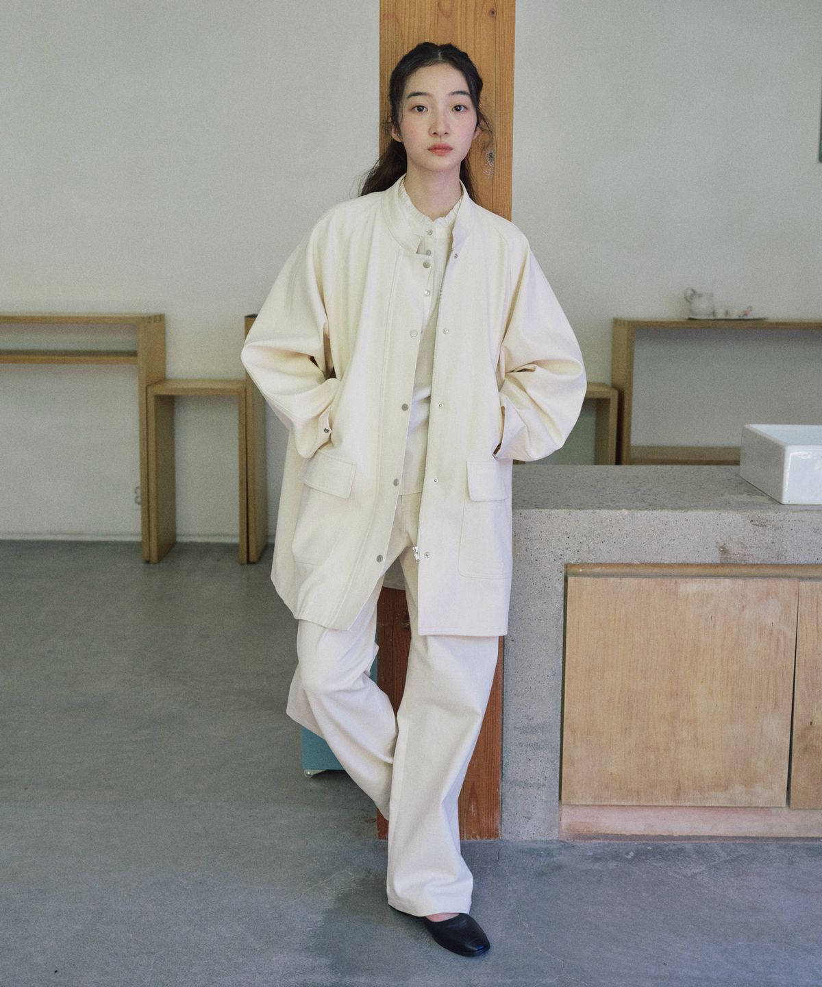 스텝어라운드(STEP AROUND) Cotton Stand Collar Snap Jumper_IVORY